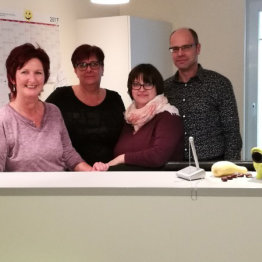 Das Bild zeigt das Team der Praxis für Neurologie und Psychiatrie in Siegburg